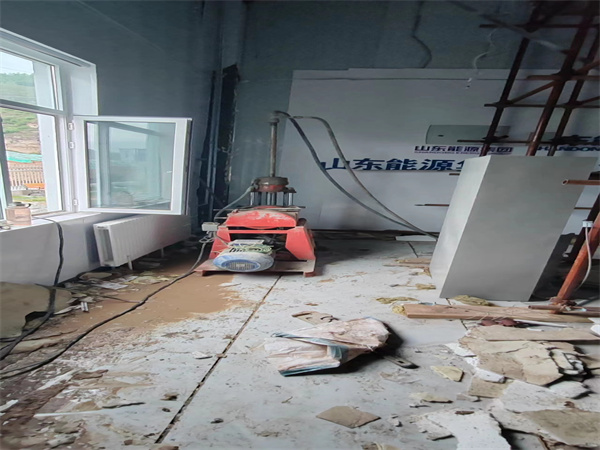 石龙地基基础下沉墙体裂缝加固注浆顶升施工